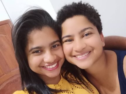 Irmã de Milena, Mile Moreira denuncia ataques racistas e perseguição fora do “BBB26”