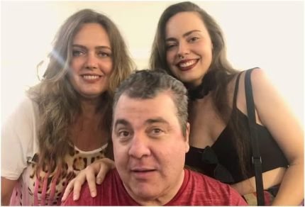 Grávida de 9 meses, filha de Gerson Brenner vive drama para chegar ao velório do pai