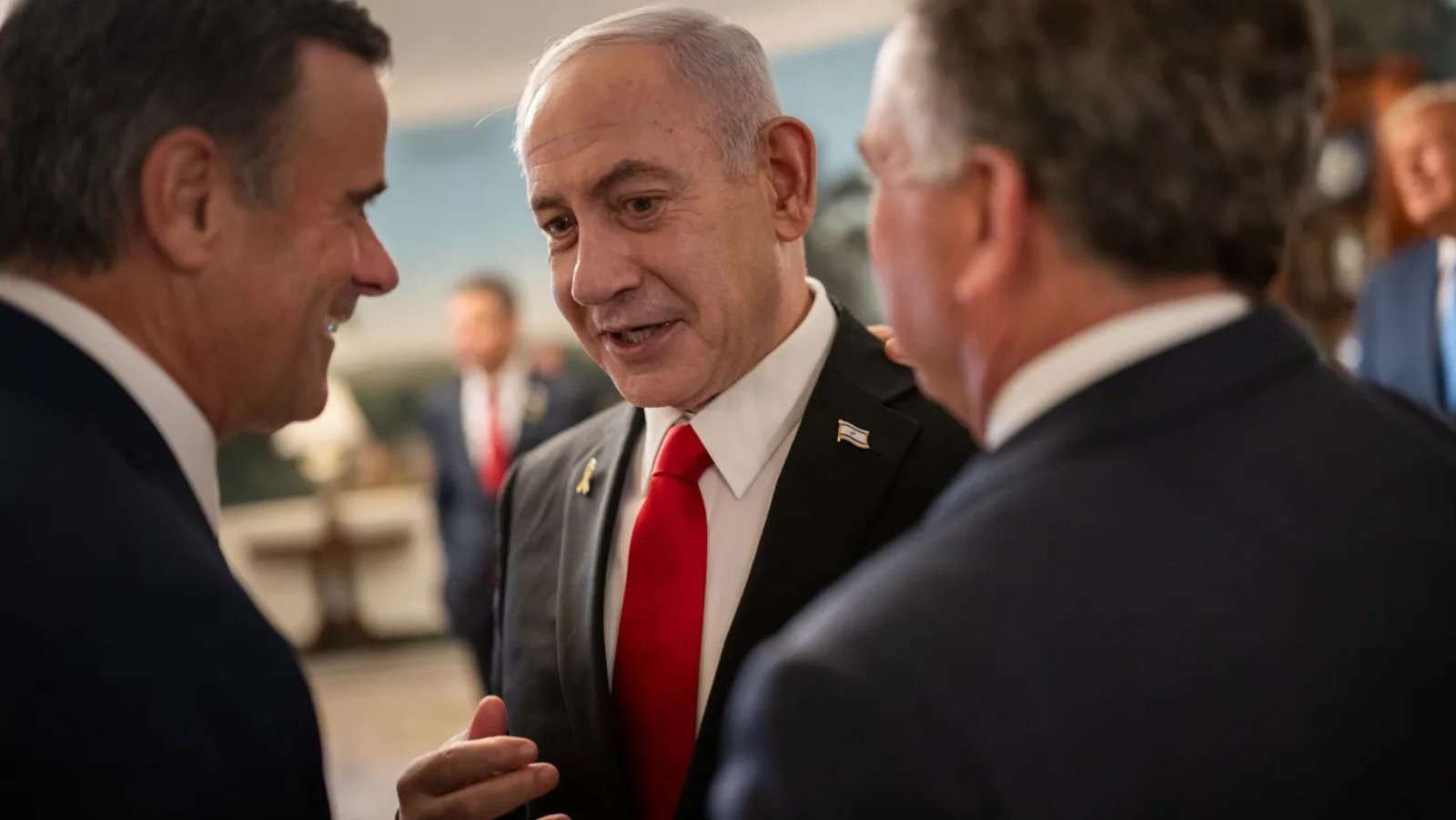 NÃO MORREU! Netanyahu reaparece após rumores de morte em meio à guerra entre Israel e Irã