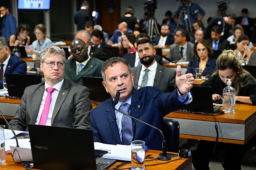Confira como votaram deputados e senadores na CPMI do INSS