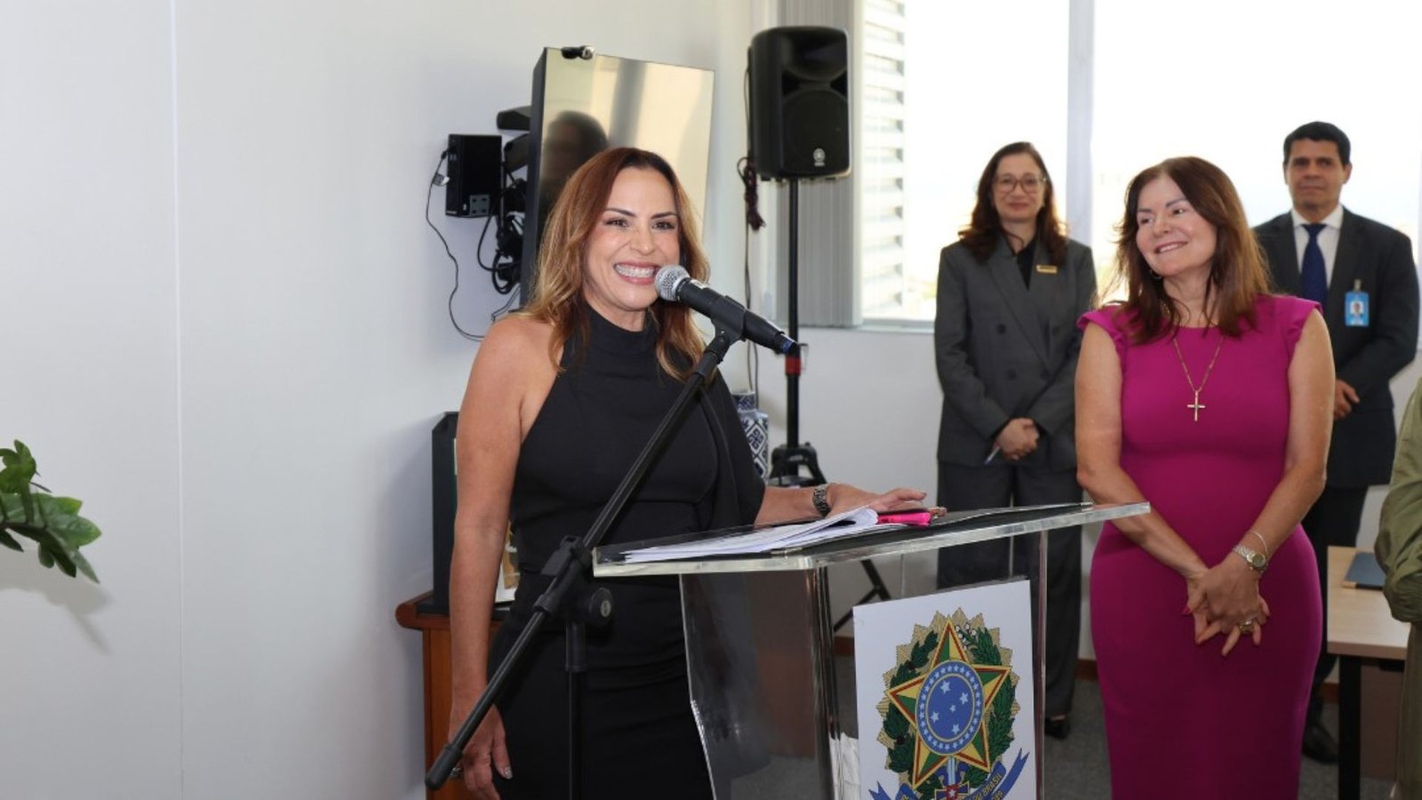 Patrícia Damasceno é empossada juíza titular no oeste da Bahia; veja fotos