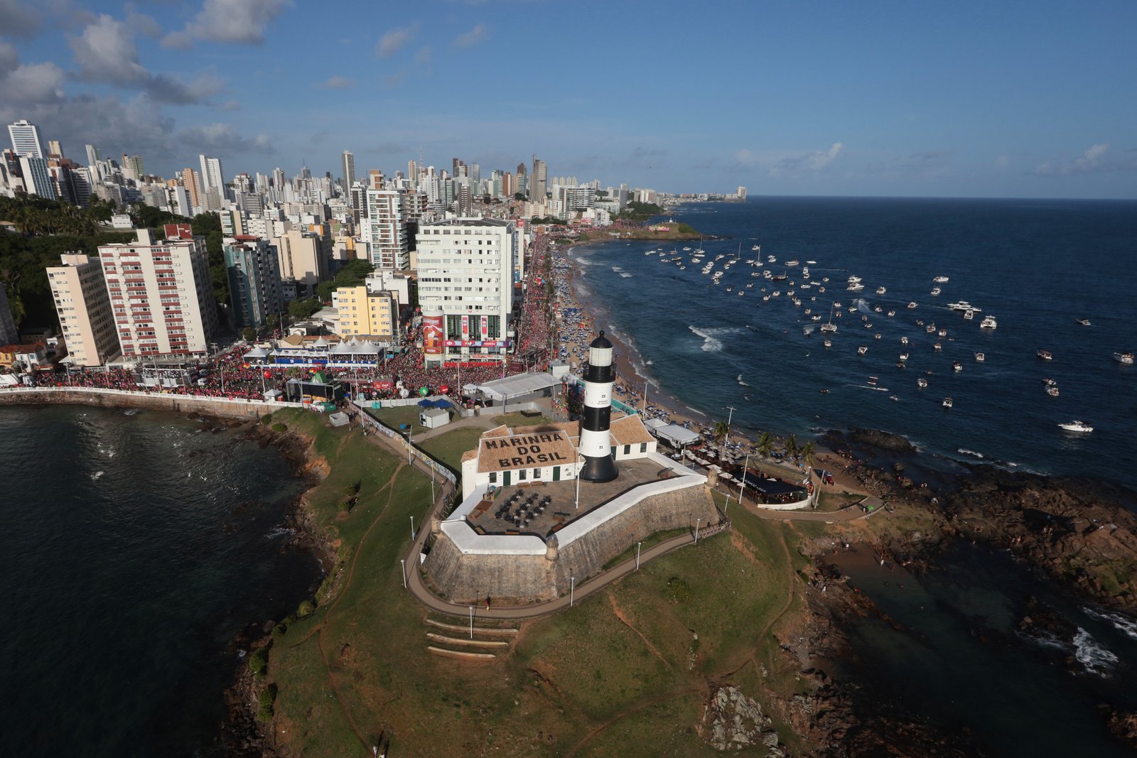 Cidades brasileiras regulam Airbnb com impostos, investigação e regulamentação