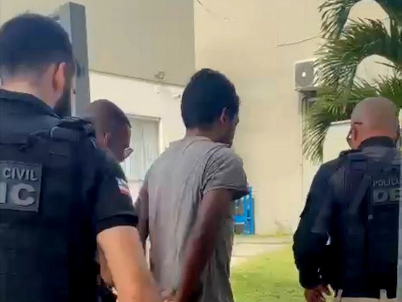 Justiça manda prender suspeito de agredir a mãe, ferir o irmão e matar cão da família