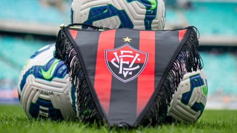 Novo centroavante no Vitória? Saiba a situação de jogador ligado ao Leão