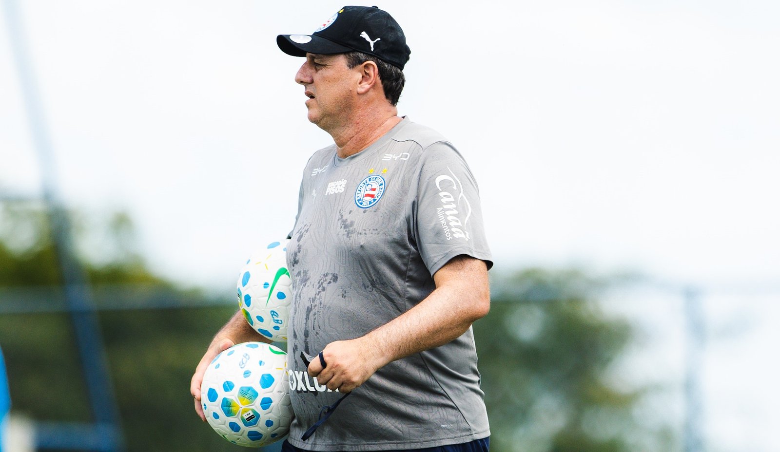 Tá fora! Rogério Ceni não comandará o Bahia diante do Flamengo na próxima rodada do Brasileirão