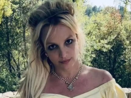 Britney Spears se interna em clínica de reabilitação após prisão