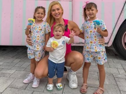 Virginia mostra presentes de Vini Jr. para os filhos: “Agora tênis pra ir pra escola tem demais”