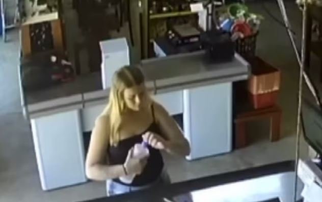 Cena de terror: Mulher é incendiada viva dentro de mercearia após possível ciúme de namorado; ASSISTA