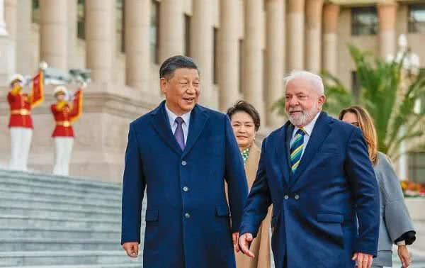 Aceno de Lula à China põe Brasil na alça de mira do EUA