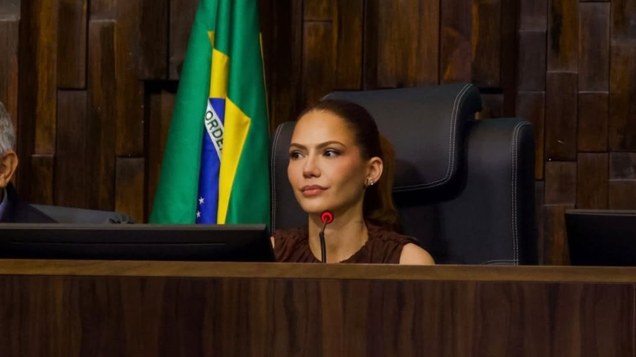 Deputada Sarah Poncio se pronuncia sobre dívida bilionária; confira