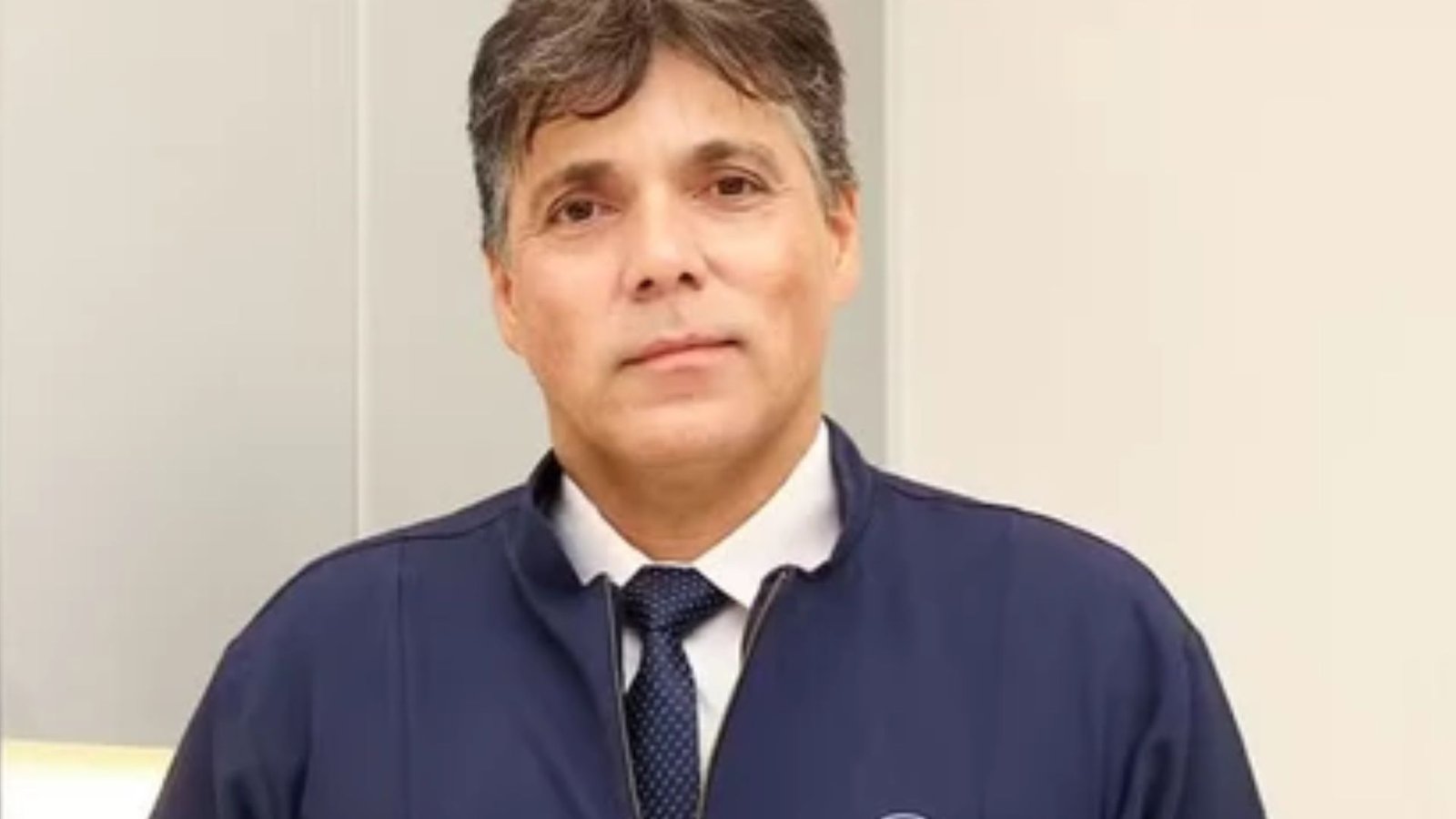 Ginecologista preso agia como “predador sexual” e mandava mensagens para vítimas após consulta: “Algum mal-entendido?”