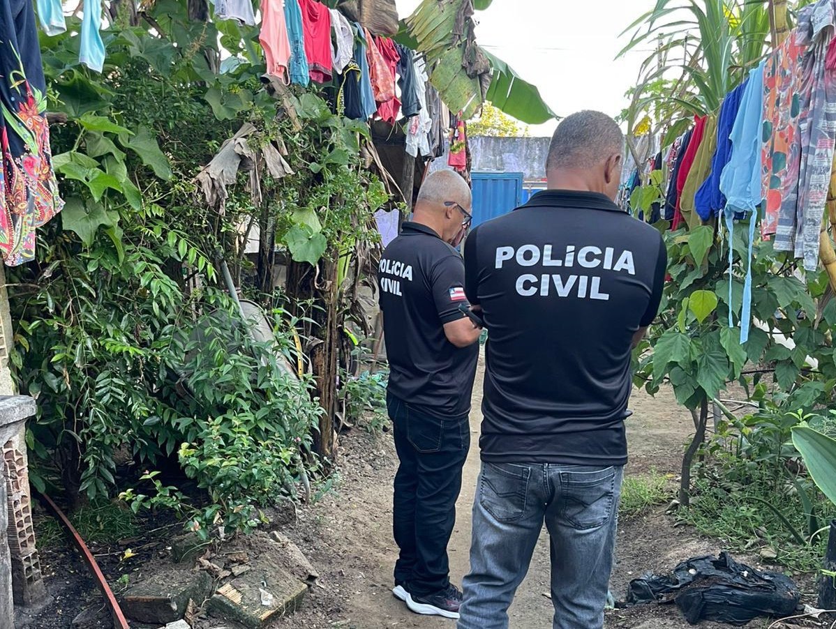 Homem é executado na frente da mãe após criminosos invadirem residência em Itabela