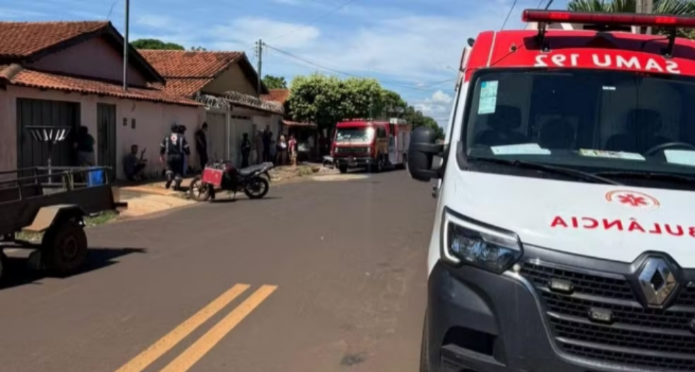 Menina de 11 anos morre após ficar presa em janela de banheiro