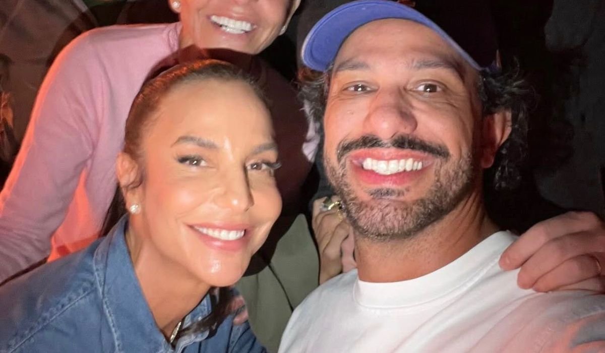 Suposto affair de Ivete Sangalo, Tiago Maia surge em apresentação da cantora; veja vídeo