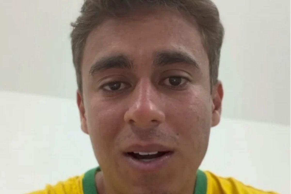 Em meio a briga com filhos de Bolsonaro, Nikolas Ferreira procura Flávio e alega ser vítima de perseguição