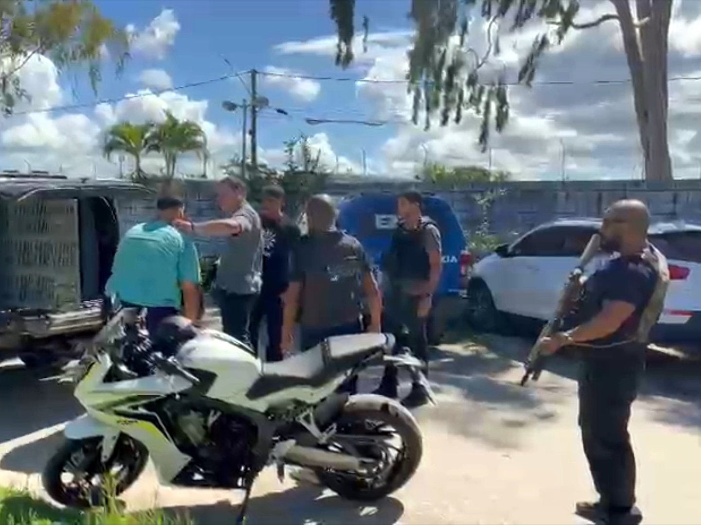 Suspeito de vender veículos adulterados é preso após denúncia de ameaça em Porto Seguro