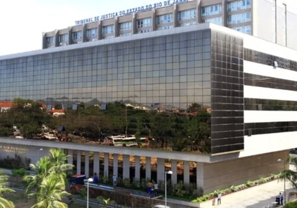 Júri condena ex-PM a mais de 30 anos de prisão por morte de bicheiro Fernando Iggnácio