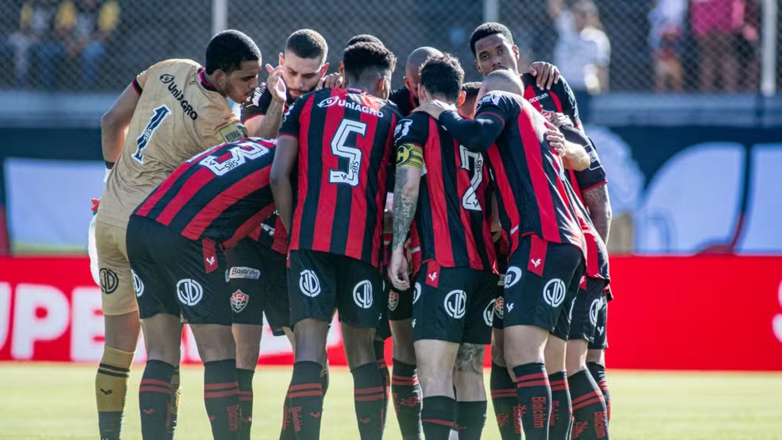 Vitória x São Paulo: onde assistir, arbitragem e prováveis escalações do confronto da 11ª rodada do Brasileirão