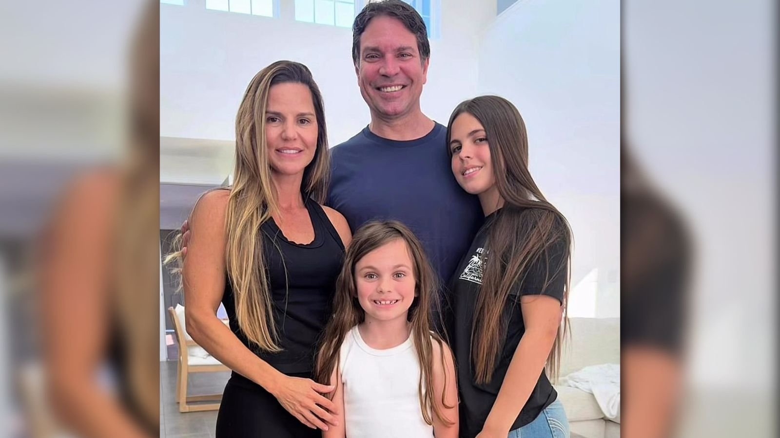 Esposa de Ramagem divulga vídeo da chegada do ex-deputado em casa após liberdade