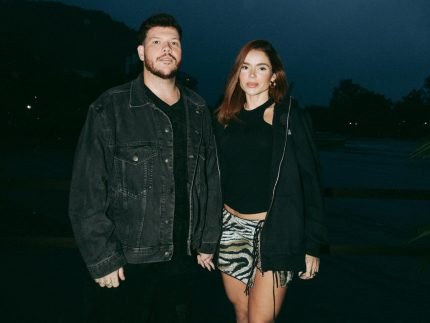 Ferrugem celebra oito anos com Thaís após novo pedido de casamento: “Apaixonado”