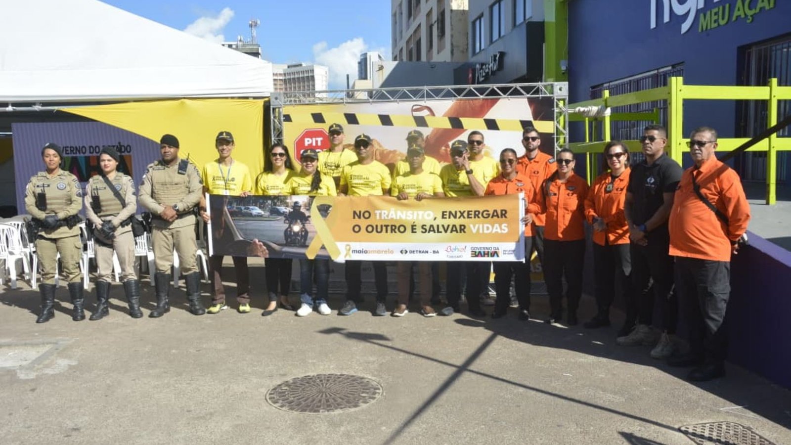 Maio Amarelo: Detran-BA faz 'pit stop' em Ondina e revela estatística alarmante envolvendo motociclistas