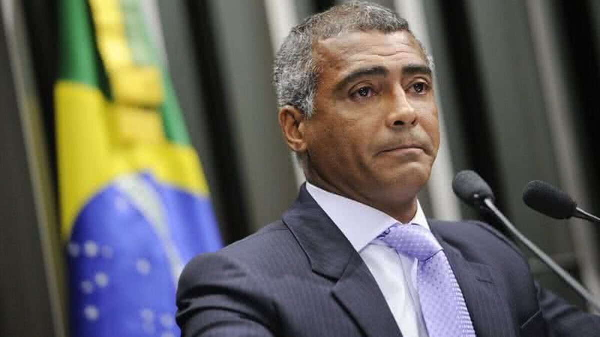 Justiça bloqueia contas de Romário e não encontra nenhum valor; saiba mais