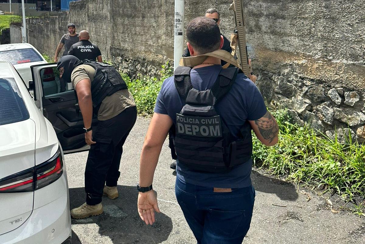Quadrilha que aplicava golpes do caixa eletrônico em idosos é alvo de operação na Bahia; líder furtava vítimas desde 2003