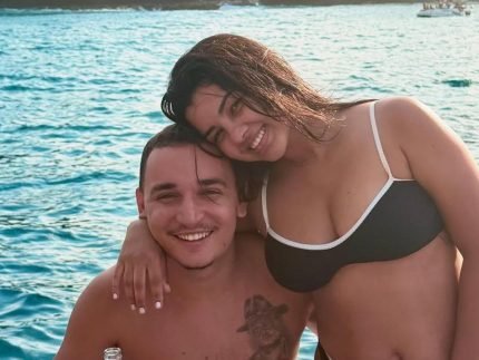 Ary mostra encontro romântico com João Gomes e brinca: “Prometeu tudo e entregou nada”