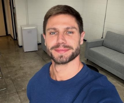 Após término da obra, Jonas revela destino de mansão construída com Mari Gonzalez