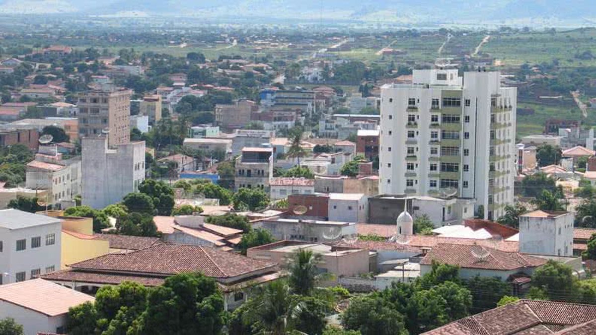 Homem é preso por dívida de pensão alimentícia na Bahia; ele estava com o filho no momento da prisão