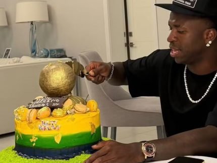 Vini Jr. agradece felicitações pelos 26 anos durante viagem pela Itália com Virginia