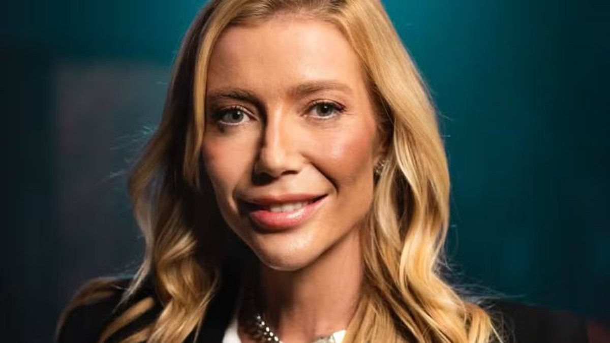 Luiza Possi lança EP gospel e expõe mudança após conversão: “Algumas pessoas acabaram se afastando”