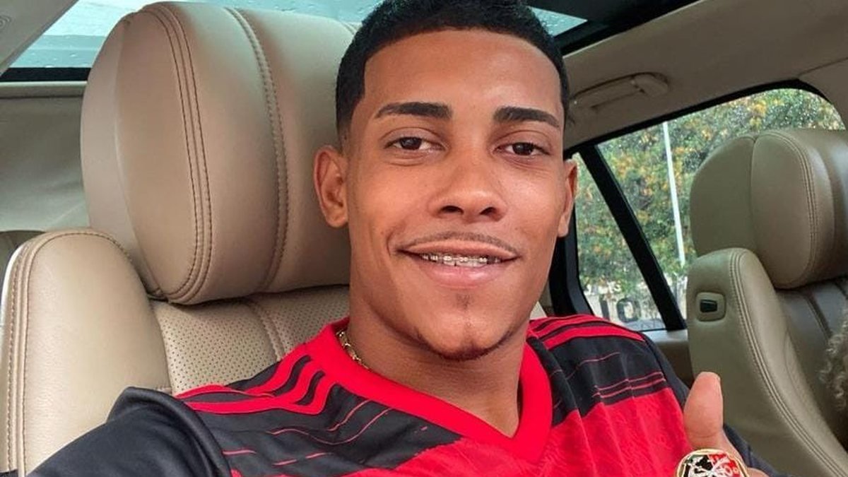 PF busca provas em iPad de operador de MC Poze em operação que apura grupo suspeito de movimentar R$ 1,6 bilhão
