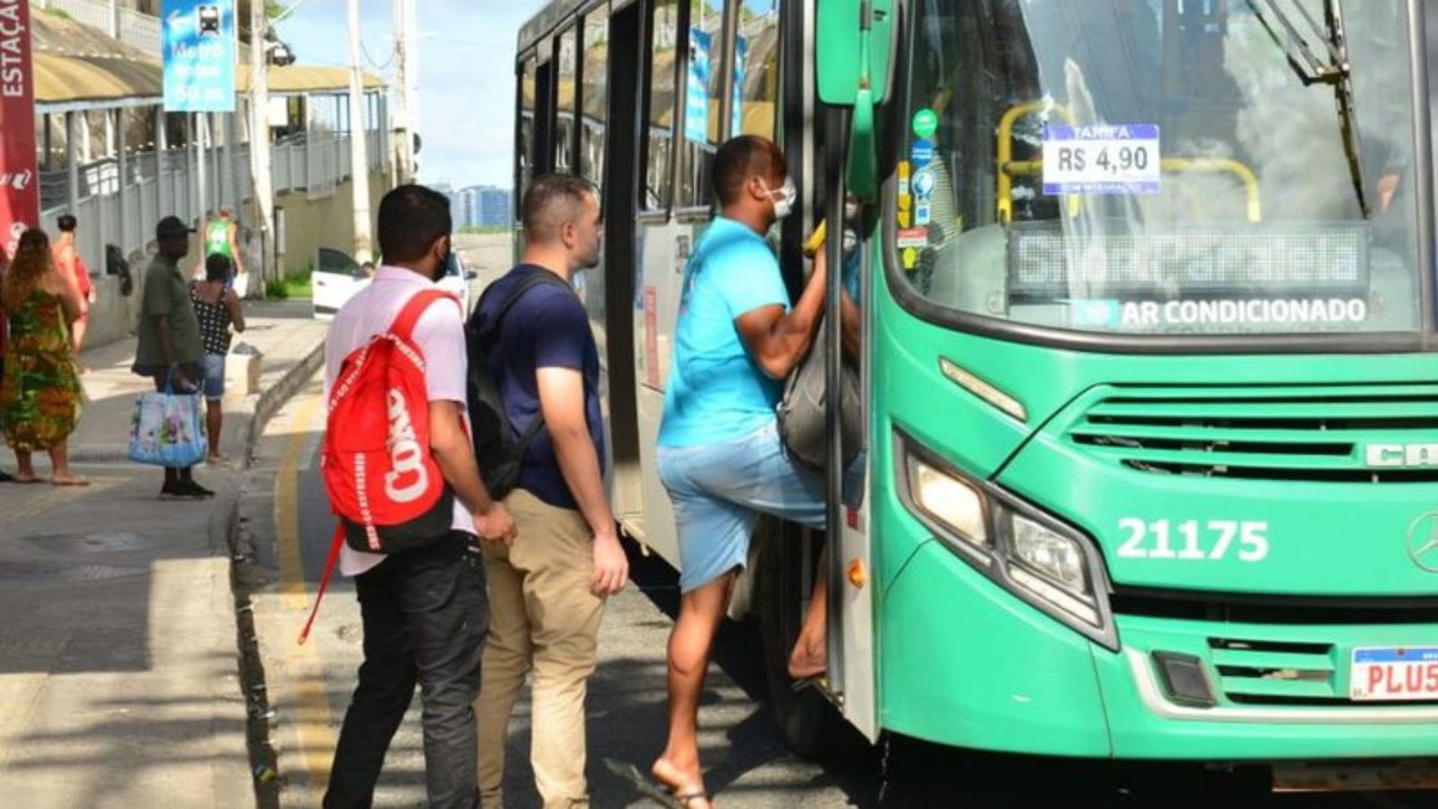 Transporte público consome até 18% do salário mínimo de famílias de baixa renda
