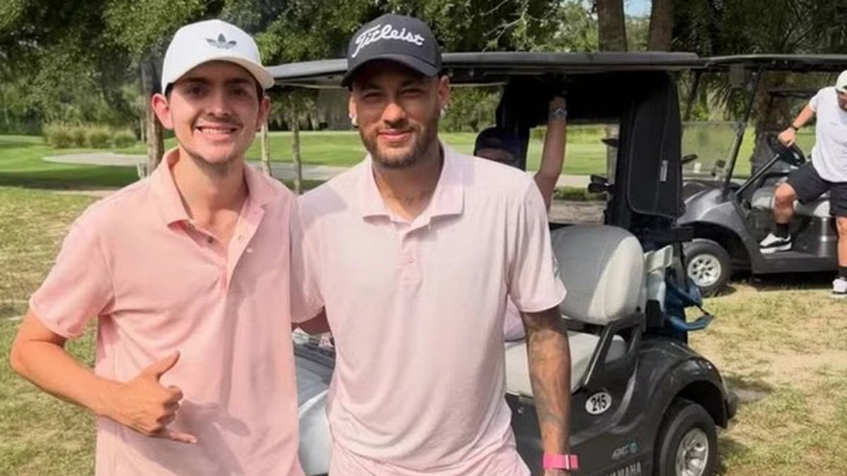 Neymar curte golfe após a eliminação do Brasil na Copa do Mundo