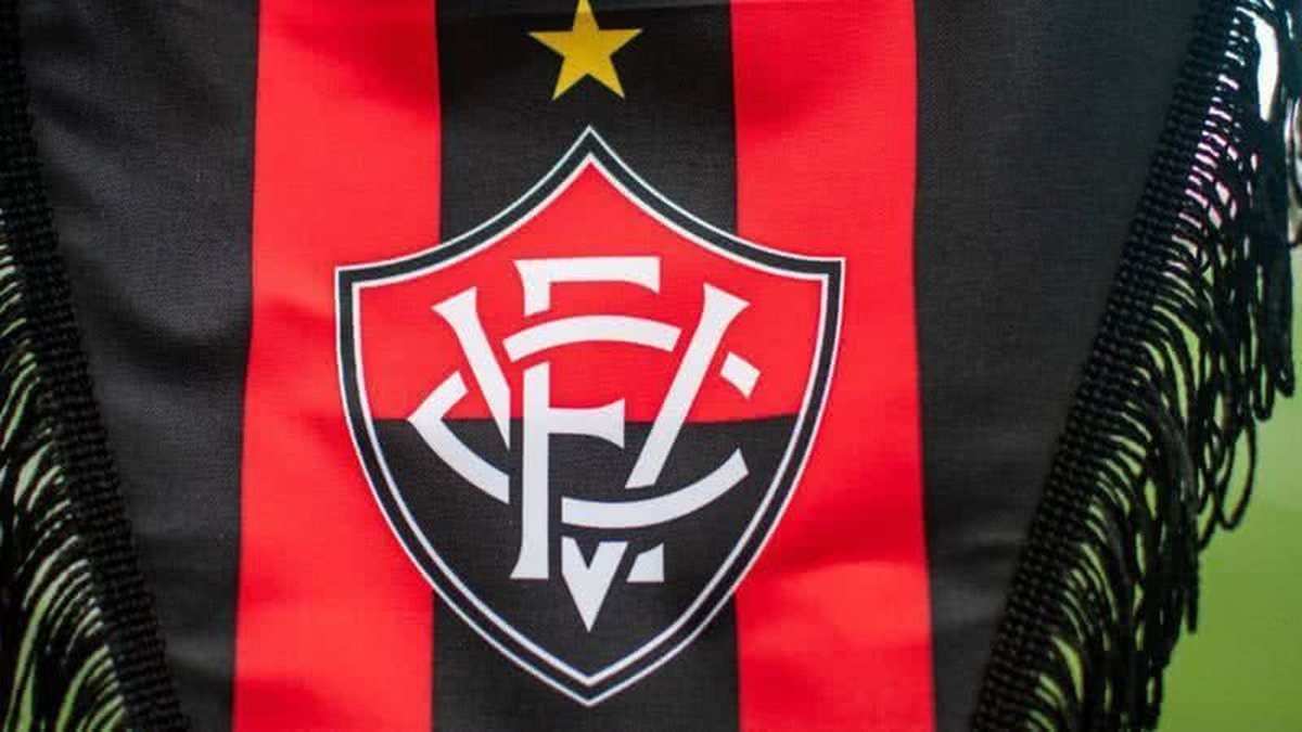 Novo reforço do Vitória é regularizado no BID e já pode estrear
