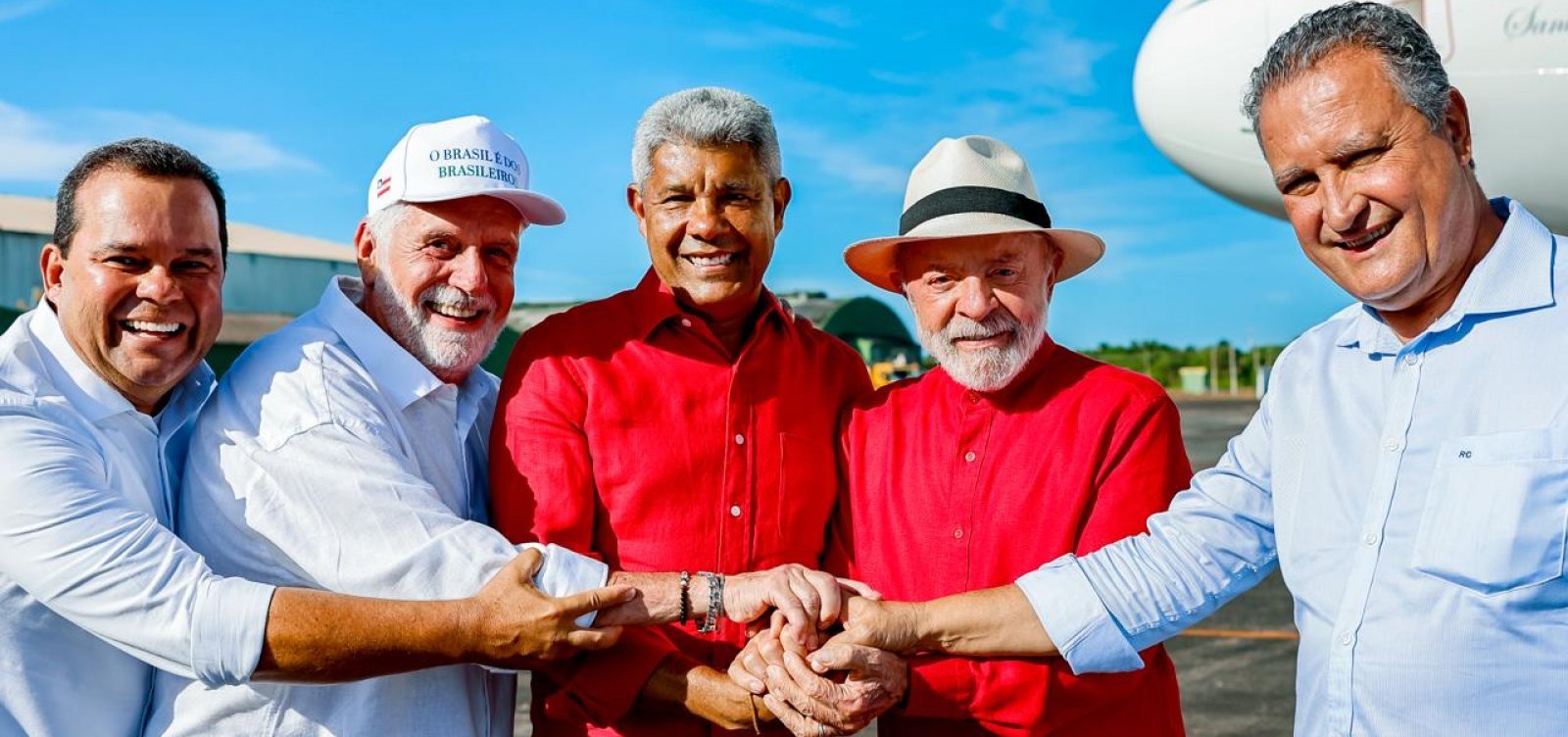Lula sobe ao palanque na Bahia para lançar Jerônimo à reeleição neste sábado (31)
