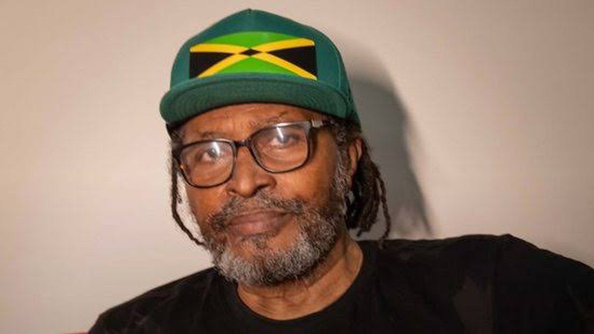 Edson Gomes é internado em UTI de hospital na Bahia após show; saiba detalhes