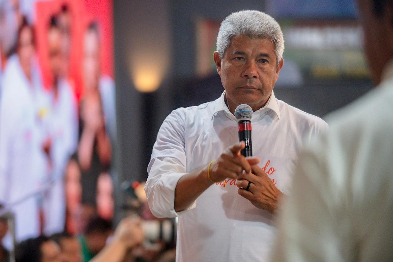 Jerônimo nomeia novo presidente da CTB e irmão de conselheiro do TCM para cargo na Casa Civil