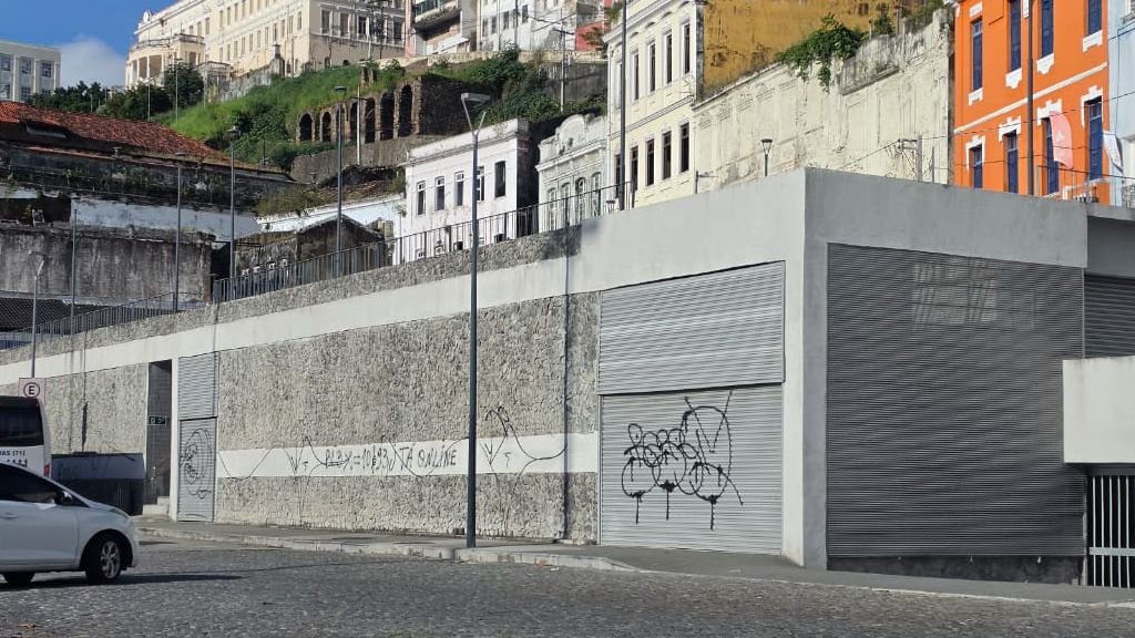 Construiu, não usou e já vai vender: o que explica a trajetória do edifício-garagem do Comércio, obra milionária que nunca foi utilizada